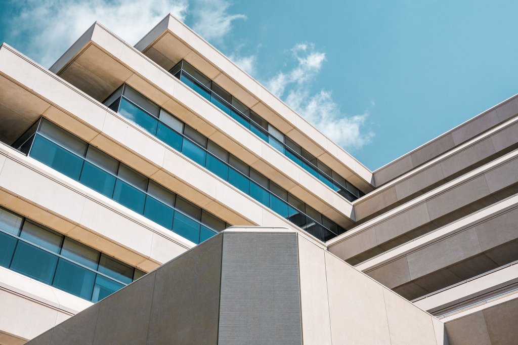 Conectando o mercado imobiliário brasileiro com investidores globais